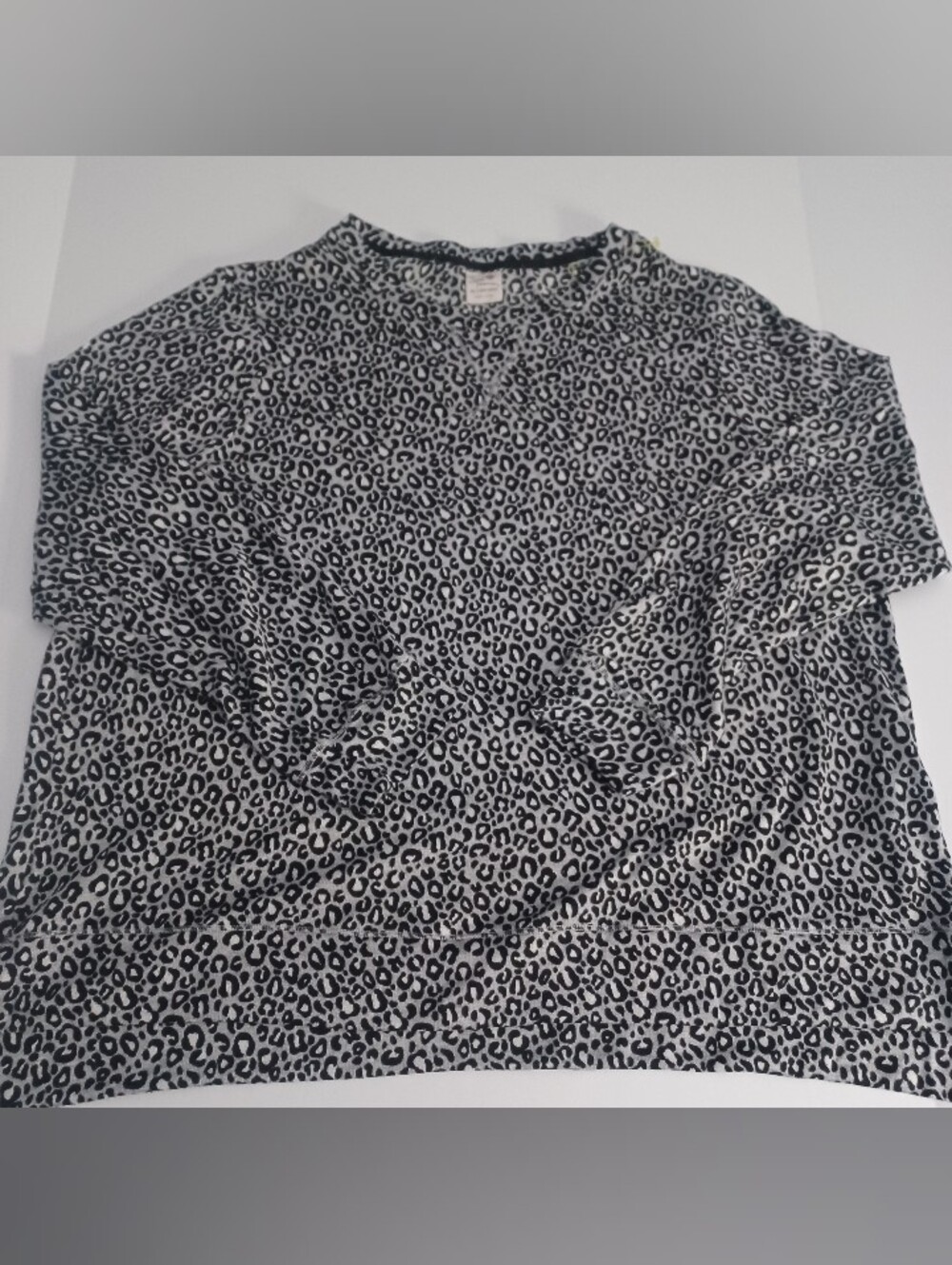 Secret Treasures Leopard Print Pj Top Sz 2X